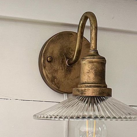 Kassie on Instagram: "I found these wall sconces online and fell in love with the beautiful glass shade and knew they would be perfect for my kitchen and at under $20 I couldn’t pass them up! The only issue, the ugly chrome color but I knew that would be an easy fix. First I spray painted them with flat black paint spray paint then using a soft bristle brush I applied gold leaf rub-n-buff all over. Now they are the perfect aged gold color and look amazing in my kitchen. Rub-n-buff is my go to Rub N Buff Light Fixture, Flat Black Paint, Rub And Buff, Modern Farmhouse Ideas, Rub N Buff, Georgia Girls, Chrome Color, Perfect For Me, Bristle Brush