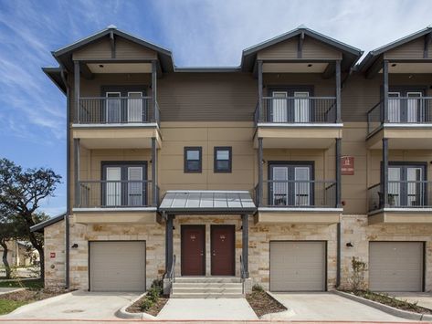 San Antonio TX Apartment Rentals | Platinum Shavano Oaks Apartments San Antonio Apartments, Oak Meadow, San Antonio Tx, Luxury Apartments, Outdoor Area, Club House, Apartments For Rent, San Antonio, Custom Homes