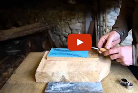 How to sharpen a hook knife for spooncarving, simple instructions to get a razor sharp knife with cheap simple tools. Spoon Carving Tools, Wooden Spoon Carving, Wood Spoon Carving, Survival Knives, Woodworking School, Carved Spoons, Green Woodworking, Wood Crafting Tools, Sharp Knife