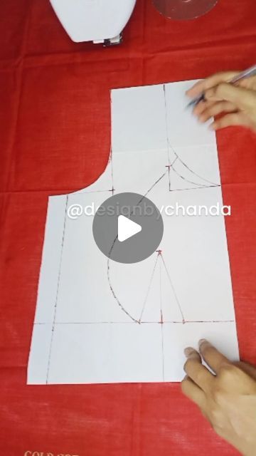 Madhubala Blouse Designs, Pattern Drafting Tutorials Blouses, Long Blouse Saree, How To Stitch Blouse, Simple Blouse Pattern, Plain Blouse Designs, Blouse Tutorial, Pattern Drafting Tutorials, Rangoli Designs Simple Diwali