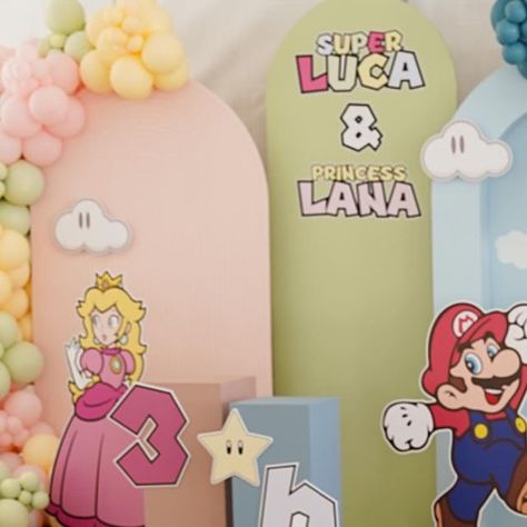 Super Mario And Peach Birthday Party, Peaches And Mario Birthday, Mario And Peach Party, Girly Mario Birthday, Princess Peach And Mario Birthday Party, Super Mario And Princess Peach Party, Mario And Princess Peach Birthday Party, Kid Tables, Princess Peach Birthday Party