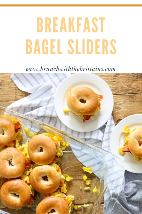 Bagel Sliders, Mini Bagel Ideas, Mini Bagel Recipes Breakfast, Make Ahead Breakfast Bagels, Mini Bagel Breakfast Sandwiches, Mini Bagel Sandwiches, Mini Bagels Breakfast, Mini Bagel Breakfast Sliders, Mini Breakfast Food