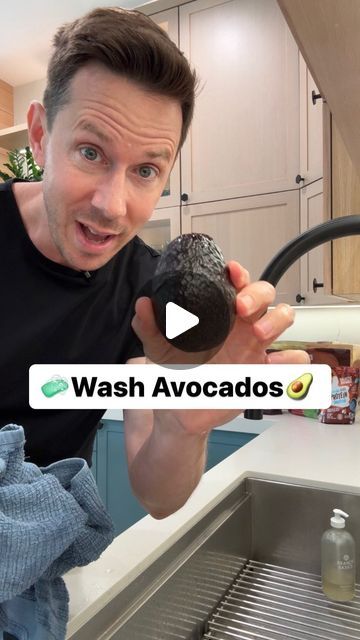 Bobby Parrish aka FlavCity | 🧼Wash Avocados🥑 | Instagram Bobby Flavcity Recipes, Bobby Parrish Recipes, Bobby Flay Waffle Recipe, Bobby Flay Breakfast Recipes, Flavcity Recipes, Brunch With Bobby Flay Recipes, Bobby Parrish Flavcity Recipes, Bobby Parrish, Best Bobby Flay Recipes