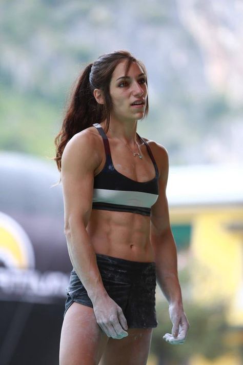 Alex Puccio Alex Puccio, Anatomy Guide, Female Superhero, Bodybuilding Supplements, Back And Biceps, Fitness Bodybuilding, Sports Nutrition, Body Building, New Hobbies