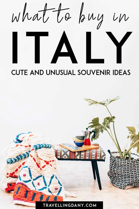 60 best souvenirs from Italy you should absolutely look into! If you're not sure on what to buy in Italy on your next trip, follow these useful ideas from a local. Buy the best made in Italy products and avoid being scammed! | #italy #italytravel Florence Aesthetic, Souvenirs From Italy, Souvenir Ideas, Italy Trip Planning, Best Souvenirs, Shopping In Italy, Aesthetic Places, Useful Ideas, Italian Vacation