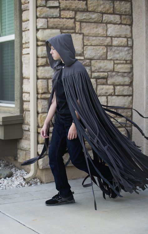 Cosmere Cosplay, Mistborn Cosplay, Vin Mistborn, Brandon Sanderson Mistborn, Best Fantasy Series, Mistborn Series, Brandon Sanderson Stormlight Archive, Stormlight Archive, Cape Pattern