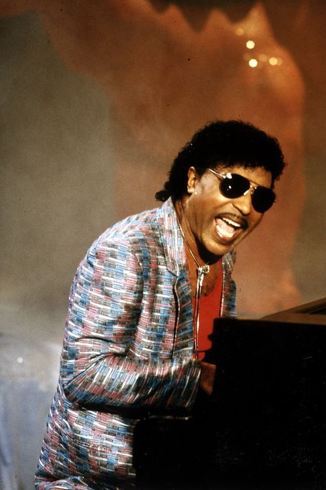 Little Richard – a life in pictures | Music | The Guardian Little Richard, Life In Pictures, Cool Nike Wallpapers, Hollywood Music, Historical People, Rock And Roll Bands, Black Hollywood, Boogie Woogie, Long Tall Sally