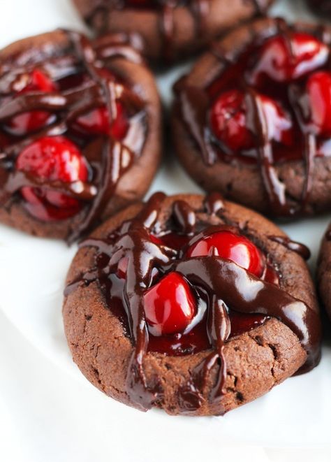 Cherry Thumbprint Cookies, Thumbprint Cookies With Icing, Cookies Thumbprint, Chocolate Cherry Cookies, Best Holiday Cookies, Thumbprint Cookies Recipe, Cherry Cookies, Salted Caramel Chocolate, Cherry Recipes