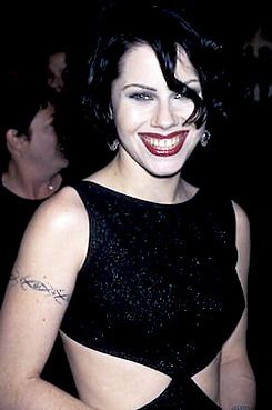 Fairuza Balk red carpet looks from 1995 to 1999 Nancy The Craft, Fairuza Balk, Nancy Downs, The Craft Movie, Goth Subculture, Quotes Videos, 60s And 70s Fashion, Carpet Looks, Red Carpet Looks