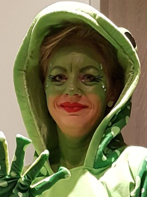 Frog Makeup Look, Frog Makeup, Diy Face Paint, Theater Makeup, Frog Costume, Theatre Makeup, Animal Costumes, Male Makeup, Facepaint