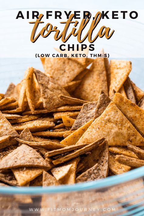 3 Ingredients are all you need to make Air Fryer Keto Tortilla Chips in under 10 minutes! This easy recipe produces salty, crispy chips that are the best snack and can be dipped in salsa, guacamole, or even made into nachos! Keto Tortilla Chips, Air Fryer Keto Recipes, Keto Crackers Recipe, Keto Tortilla, Keto Crackers, Low Carb Chips, Air Fryer Recipes Snacks, Air Fryer Keto, Ninja Air Fryer