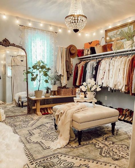 Spare Room Walk In Closet, Spare Room Closet, Spare Bedroom Closets, Butik Design, Dream Dressing Room, Dressing Room Decor, Dressing Room Closet, Dream Closet Design, Wardrobe Room