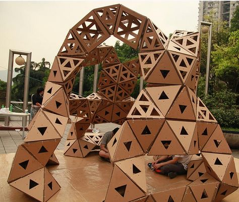 Cardboard Display Design, Cardboard Rocket, Cardboard Display, Design Exhibition, Architecture Building Design, Cardboard House, Corrugated Cardboard, Display Design, Paper Sculpture