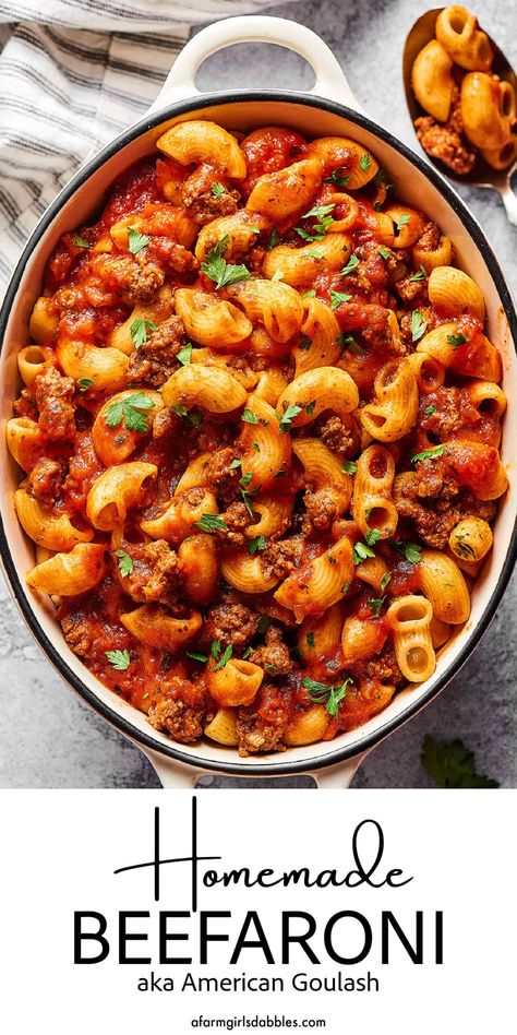 Recipes With Elbow Noodles, Easy Beefaroni Recipe, Homemade Beefaroni, Elbow Pasta Recipes, Elbow Macaroni Recipes, Beefaroni Recipe, Macaroni And Tomatoes, Beef Macaroni, Elbow Pasta