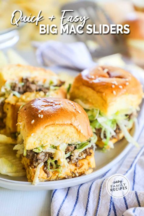 Easy sliders that taste exactly like a Big Mac! These Big Mac sliders are a total crowd pleaser, perfect for game days and parties. These Big Mac Sliders feature Hawaiian rolls with juicy ground beef inside, smothered with special sauce, melted cheese, pickles, and onions. This Big Mac Sliders recipe is one that’s requested again and again - they’re that good! Big Mac Sliders Hawaiian Rolls, Sliders With Ground Beef, Big Mac Sliders, Easy Sliders, Sliders Recipes Hawaiian Rolls, Sliders Recipes, Cheese Pickles, Homemade Big Mac, Movie Night Dinner