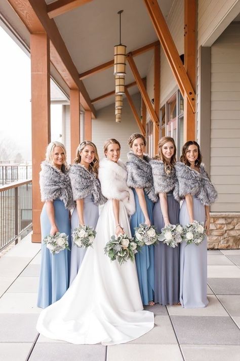 Winter wedding cupcakes