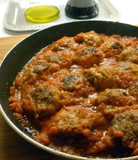 Lindaraxa Marcella Hazan Tomato Sauce, Pasta Meatballs, Italy Recipes, Marcella Hazan, Italian Meatballs Recipe, Pasta Meals, Fresh Tomato Sauce, Marinara Sauce Homemade, Italian Foods