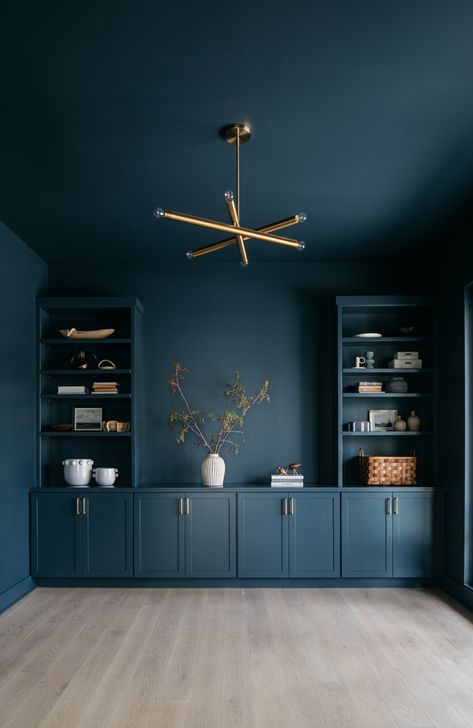 Blue Bedroom Ideas For Boys, Blue Bedroom Wallpaper, Bedroom Wallpaper Blue, Boys Blue Bedroom, Bedroom Paint Colours, Blue Bedroom Aesthetic, Bedroom Blue And White, Bedroom Ideas For Boys, Blue And Cream Bedroom