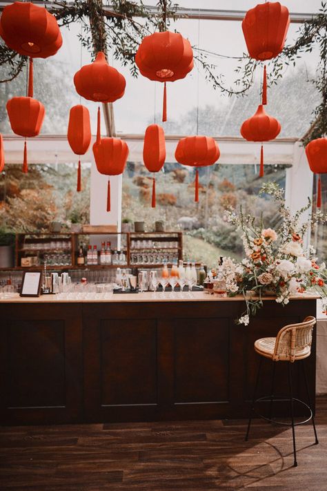 Natalya and David incorporated touches of Chinese influence for their wedding celebration.  Photo: @benjaminwheeler Chinese Wedding Decor, Red Lanterns, Vietnamese Wedding, English Garden Wedding, Chinese Tea Ceremony, Wedding Lanterns, East Meets West, Red Lantern, Best Wedding Planner