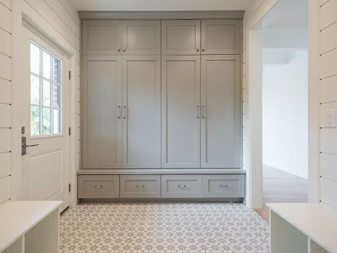 cabinet paint color is “Sherwin Williams Dorian Gray“. Shiplap paint color is Benjamin Moore White Dove. Vstupná Hala, Farmhouse Mudroom, Mudroom Cabinets, Laundry Room/mud Room, Mudroom Lockers, Cabinets Design, Mudroom Entryway, Mudroom Laundry Room, Mud Room Storage