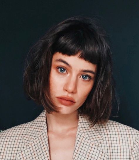 Edgy Fringe, Microbangs Straight Hair, Baby Bangs Curly Hair, Bob With Micro Fringe, French Bob With Micro Fringe, Blonde Bob Micro Bangs, Grunge Micro Bangs, Wavy Haircuts, Curly Hair With Bangs