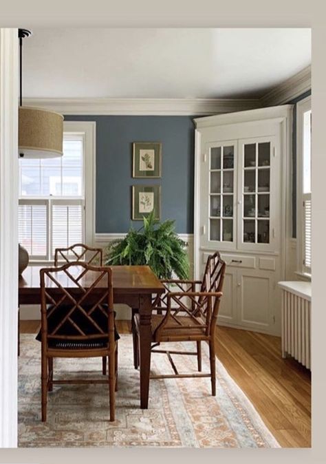 De Nimes Dining Room, Real Dining Room, Living Room Paint Color Ideas With Wainscotting, Craftsman Dining Room Decor, Semi Formal Dining Room, Dusty Blue Dining Room, Dining Room Inspiration Traditional, Blue Green Dining Room, Light Blue Dining Room