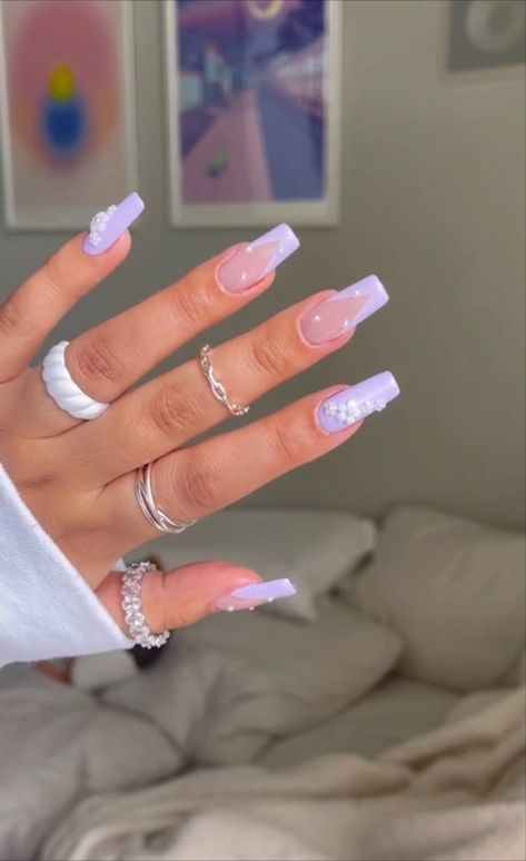 Lilac Nails Design, Quince Nails, Quinceanera Nails, Lilac Nails, Purple Acrylic Nails, Purple Nail Designs, Lavender Nails, Fancy Nails Designs, Girly Acrylic Nails