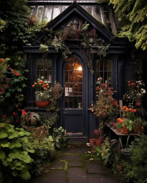 Witch Cottage, Dark Home Decor, Casa Vintage, Dark Home, Dream Cottage, Fantasy House, Witch House, Gothic House, House Goals