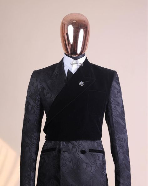 Double Brest Suit Men Black, Unique Suit Jacket Men, Luxury Tuxedo With Structured Boning For Men, Extravagant Suits Men, Luxury Fitted Menswear-inspired Suits, Men’s Couture Suits, Luxury Vintage Formal Tuxedo, Luxury Tailored Embellished Tuxedo, Unique Suits