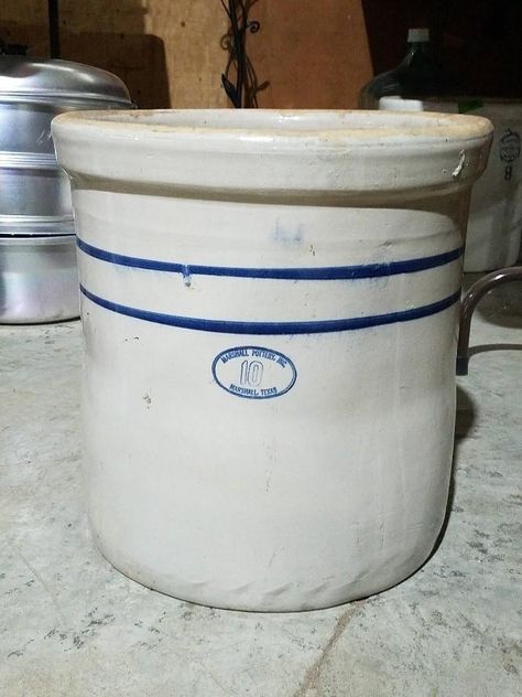 Marshall 10 Gallon Crock Medalta Crocks, Marshall Pottery, Primitive Crocks, Antique Crock, Vintage Crocks Antique Stoneware, Antique Crocks, Primitive Antiques, Antique Fabrics, Fabric Yarn