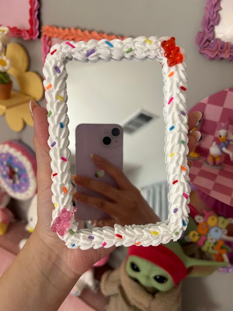 White standing mirror with gummy bears and colorful sprinkles size is 6x4 inches Candy Mirror Frame, White Standing Mirror, Faux Cake, Photo Signature, Diy Miniatures, Cake White, Products Photography, Jewelry Box Diy, Fake Cake