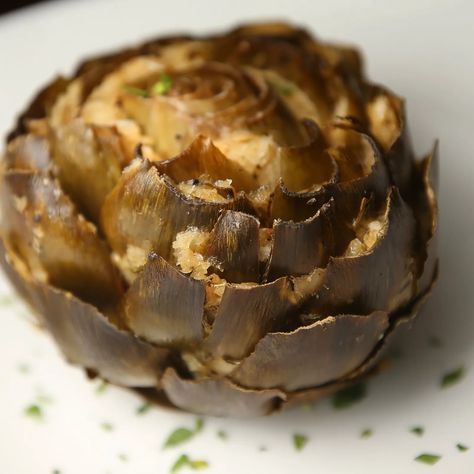 Whole Artichoke Recipes, Whole Artichoke Recipe, Artichoke Recipes Baked, Stuffed Artichokes, Baked Artichoke, Artichoke Recipes, Clam Recipes, Banana Bread Recipes, Savoury Dishes