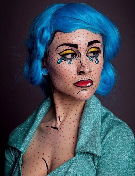 girl with blue wig & face with pop art design Crazy Halloween Makeup, Comic Makeup, Halloween Maquillage, Costume Carnevale, Pop Art Costume, Fantasy Make-up, Bow Inspiration, Halloweenský Makeup, Pop Art Makeup