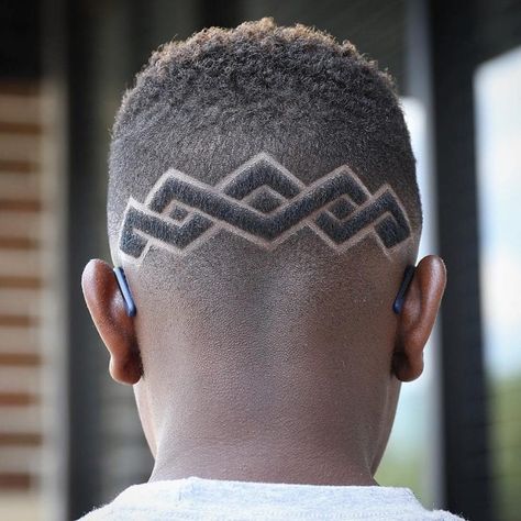 30  Neckline Hair Designs and Patterns for Any Cut Hair Tattoo Designs, Razor Cuts, Hair Designs For Men, Black Boys Haircuts, Male Hairstyles, Shaved Hair Designs, Matted Hair, Barber Razor, Men With Grey Hair