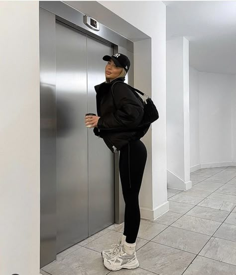 Jess Hunt, Look Legging, Coffee Queen, Instagram Coffee, Mode Inspo, Looks Chic, Sporty Outfits, Autumn Outfit, Looks Style