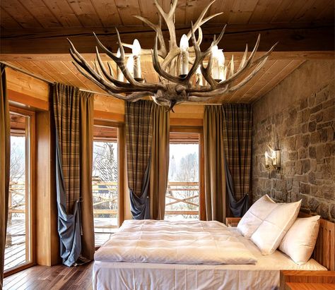 Lodge Bedroom, Rustic Light Fixtures, Antler Chandelier, Ski Chalet, Candle Style Chandelier, Ideal Lux, Rustic Chandelier, Rustic Lighting, Candle Styling