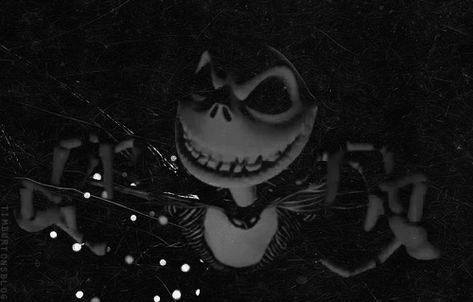 Jack Skellington Gif, Real Horror Stories, Tim Burton Personajes, Nightmare Before Christmas Pictures, Jack Y Sally, Simply Meant To Be, Real Horror, Nightmare Before Christmas Wallpaper, Halloween Cans