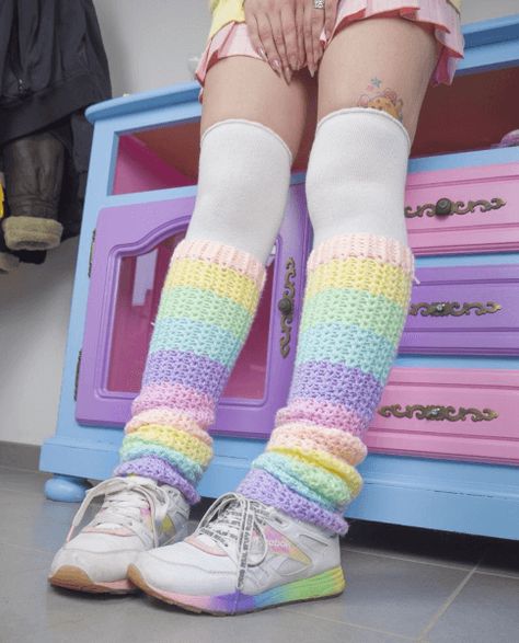 Pastel Core, Pastel Clothes, Leg Warmers Crochet Pattern, Pastel Clothing, Pastel Crochet, Leg Warmers Pattern, Cole Baby, Pastel Accessories, Pastel Punk