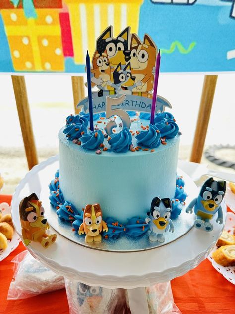 Bluey Birthday Cake For Boys, Bluey Themed Cake, Bluey Birthday Cake, Birthday Cake For Boys, Bluey Party, Bluey Birthday, Boy Birthday Cake, Cakes For Boys, Baby First Birthday