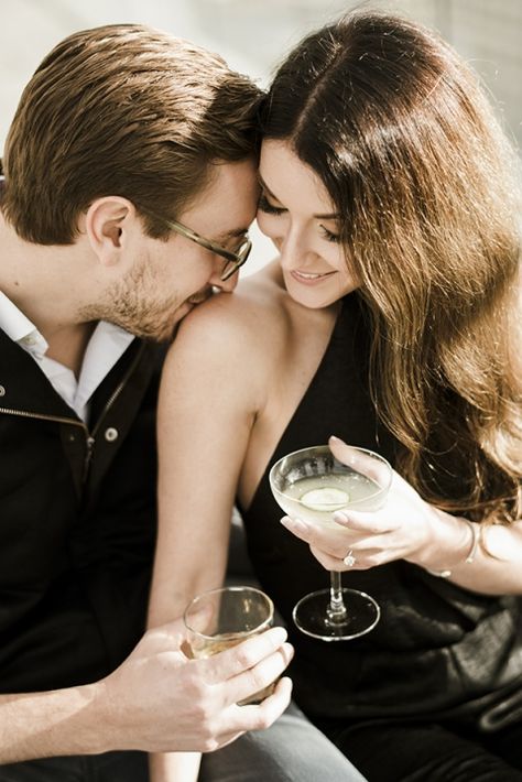 Cocktail Couple Photography, Black Out Outfits, Dinner Couple, Wine Pictures, Retro Engagement Photos, Oregon Engagement Photos, Shooting Pose, Dallas Engagement Photos, Creative Engagement Photo