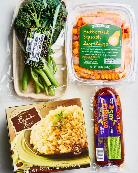 Trader Joes Recipes Healthy, Soy Chorizo, Trader Joes Food, Joe Recipe, Trader Joes Recipes, Vegetarian Lunch, Dinner Bowls, Dinner Appetizers, Vegetarian Recipes Easy