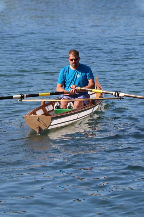 It’s hard to beat skin-on-frame construction for light weight and ease of construction. Dave Gentry’s Ruth is well suited for rowers eager to get on the water with an easily driven wherry. #smallboats #rowboat #boatbuilding #wherry #rowing Rowing Shell, Liveaboard Sailboat, Row Boats, Boat Building Plans, Boat Kits, Boat Plans, Row Boat, Small Boats, Building Plans