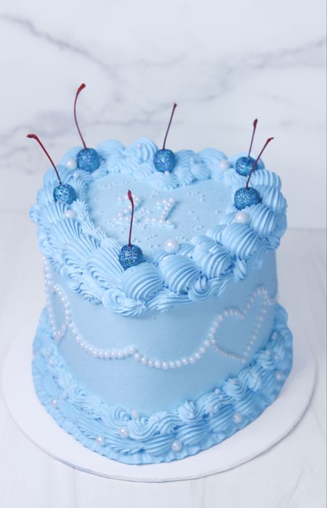 Ice Cream Sundae Cake, Aquarius Cake Ideas, Blue And Red Cake, Blue Aesthetic Birthday, Blue Birthday Cake Ideas, Periwinkle Cake, Baby Blue Cake Birthday, Baby Blue Birthday Cake, 21st Birthday Ideas Blue