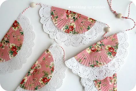 Shabby Banner Made With Cupcake Liners, Paper Doilies, Beads, & Twine Diy Slinger, Bridal Shower Tea Party, Doilies Crafts, Tea Party Bridal Shower, Bridal Shower Tea, Paper Doilies, Banners Buntings, Paper Cupcake, Bunting Garland