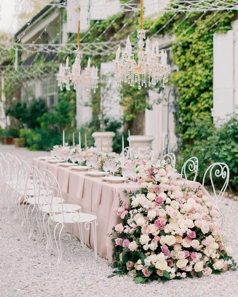 A cascading display of florals creates such a statement for your wedding breakfast table. We combined varieties of gorgeous, scented roses, lisianthus and fresh foliage to create this tumbling design, perfect for an al-fresco meal. I simply adore this colour palette, a subtle twist on the ever-popular ivory and blush, with deeper pops of mauve and dusky pink to bring added depth and romance. Are you considering ourdoor dining for your wedding? ⠀⠀⠀⠀⠀⠀⠀⠀⠀ Venue: @chateausaintjoseph Flowers: @... Flower Inspiration, Luxury Weddings, Wedding Breakfast, Dusky Pink, Breakfast Table, Wedding Florist, Tumbling, Colour Palette, Luxury Wedding