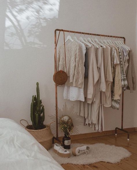 Bohemian Room Aesthetic, Wooden Wardrobe Ideas, Room Wardrobe Design, Bedroom Storage Ideas, Modern Dressing Room, Minimal Bedroom, Bohemian Room, Best Bedroom, Wooden Wardrobe