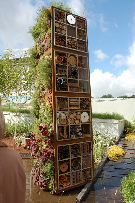 Large insect habitat Insect Architecture, Insects Hotel, Bee Habitat, Insect Habitat, Animal Architecture, Insect Wall, Bee Hotel, Ecology Design, Eco Garden