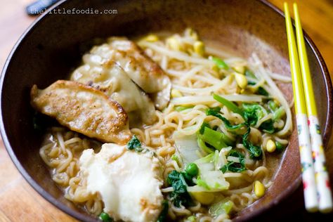 Semi-Homemade Ramen Bowl. made it last night - pretty good! Semi Homemade Recipes, Frozen Potstickers, Too Good For You, Meal In A Bowl, Noodles And Company, Frozen Dumplings, Dairy Recipes, Homemade Ramen, Semi Homemade