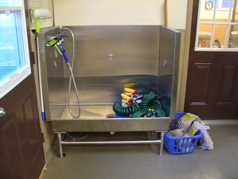 Grooming Tub Ideas, Step In Tub, Pet Grooming Tub, Dog Bath Tub, Dog Grooming Tubs, Washing Station, Wash Car, Rock Border, Dog Washing Station