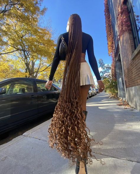 Floor Length Braids For Black Women, Floor Length Box Braids, Long Braids With Curls At The End Color, Long Box Braids With Curly Ends, Long Braids With Curls At The End, Knee Length Braids, Long Curly Braids, Blowout Hair Curls, Braids W Curly Ends